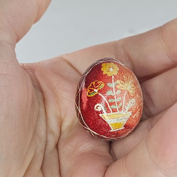 Hand-Painted Ukraine Red Floral Egg With Clear Glass Stand - Picture 8 of 9